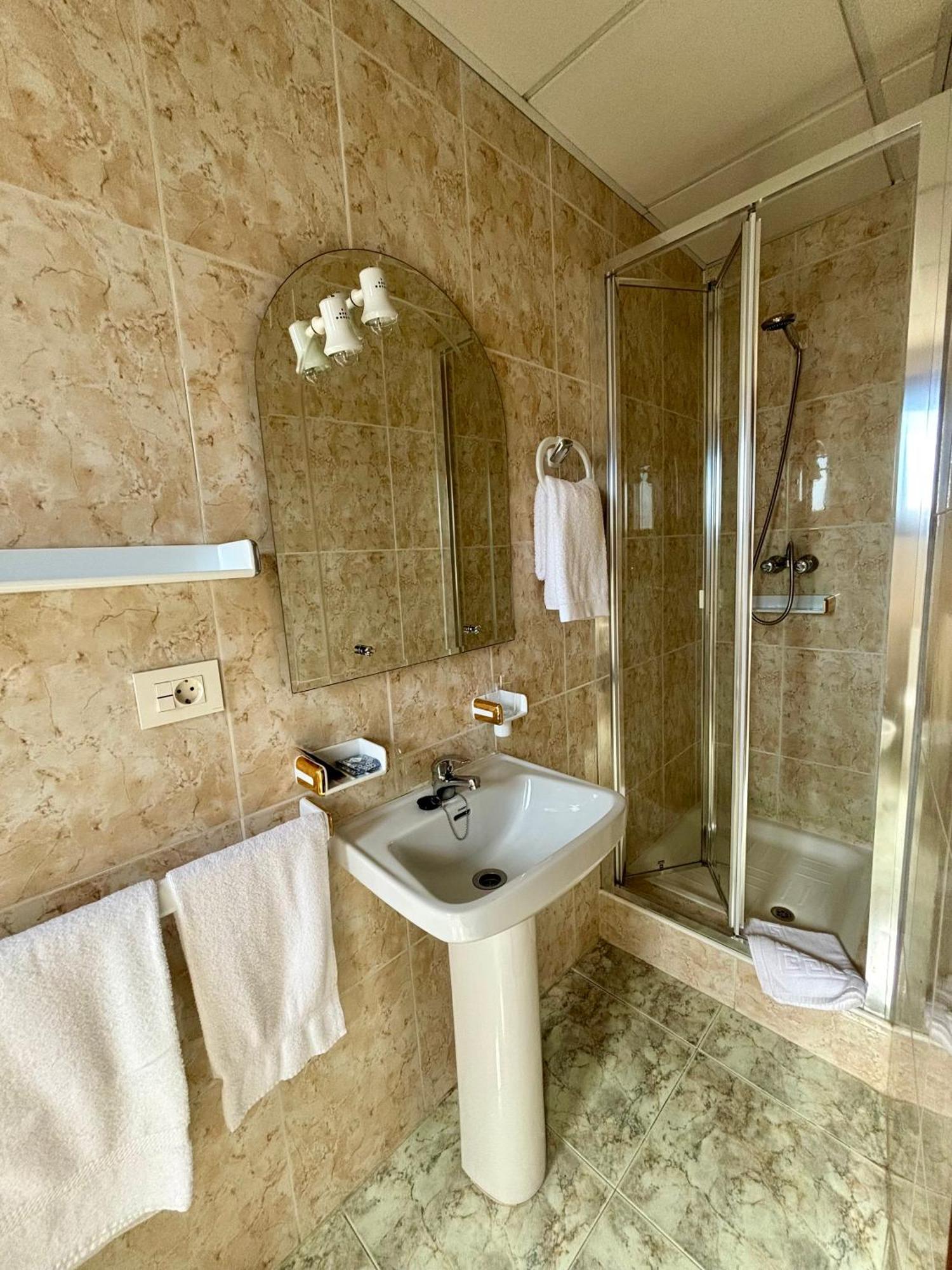 Hotel Vasco Da Gama Sabaris Екстериор снимка
